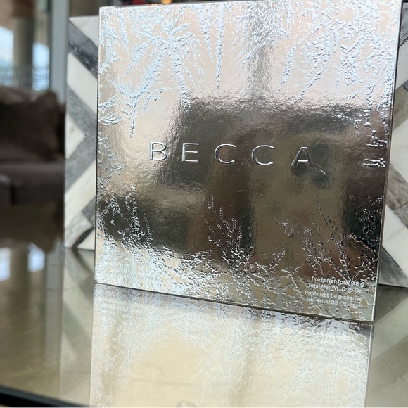 Becca eye lights palette - Picture 3 of 3